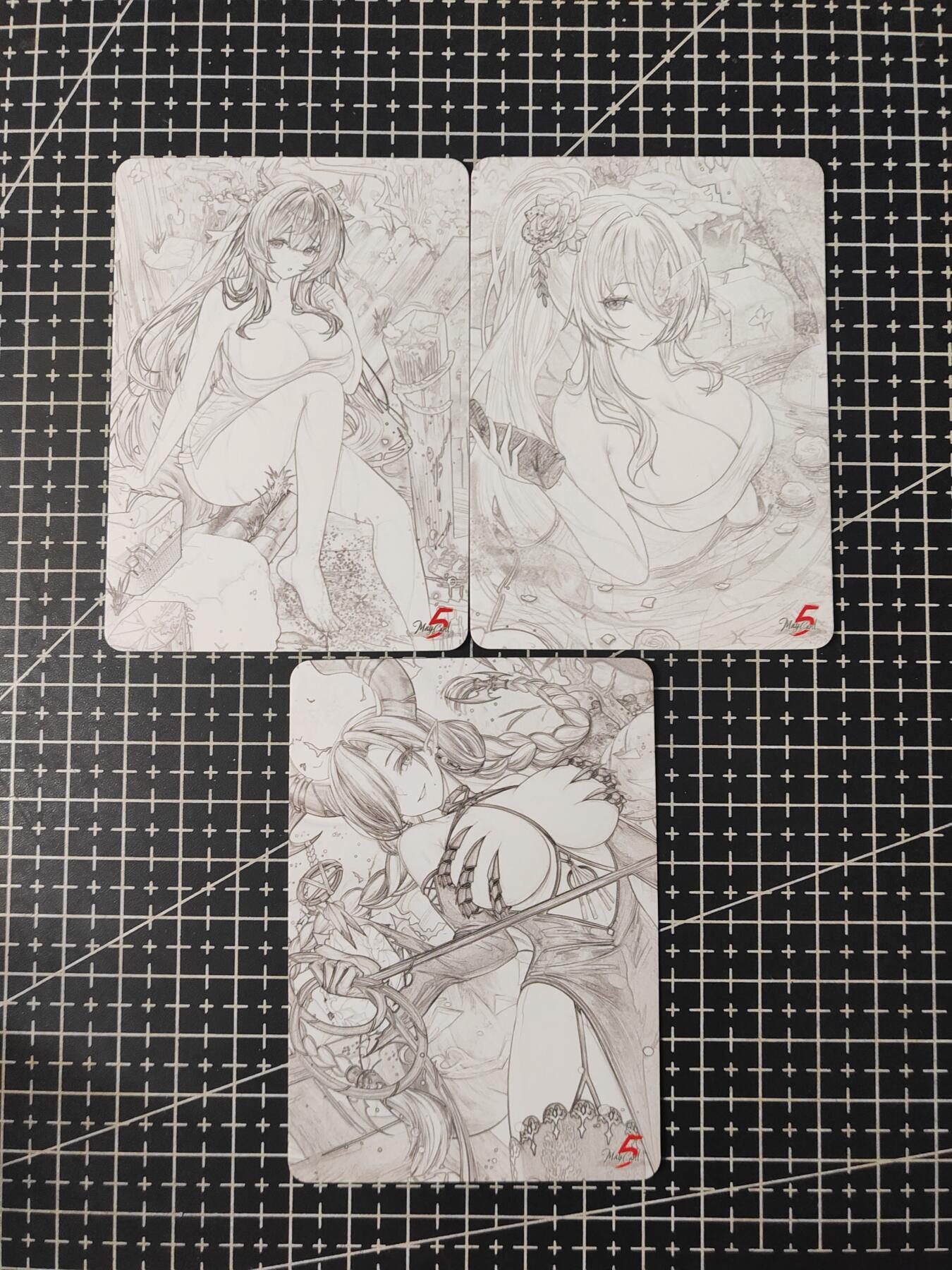 铃鹿第八期（提示一：自制卡难免瑕疵，可能存在撞角爆边等出厂瑕疵，介意慎拍；提示二：参拍请慎重，跑单押金不退的）） 五月碧蓝航线粗闪3张