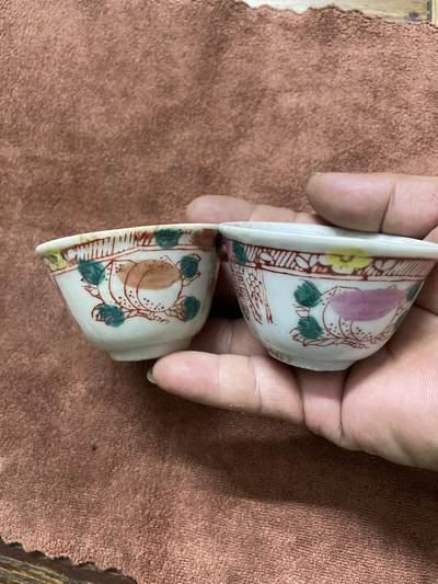 一对民国时期的茶杯 - 一对民国时期的茶杯