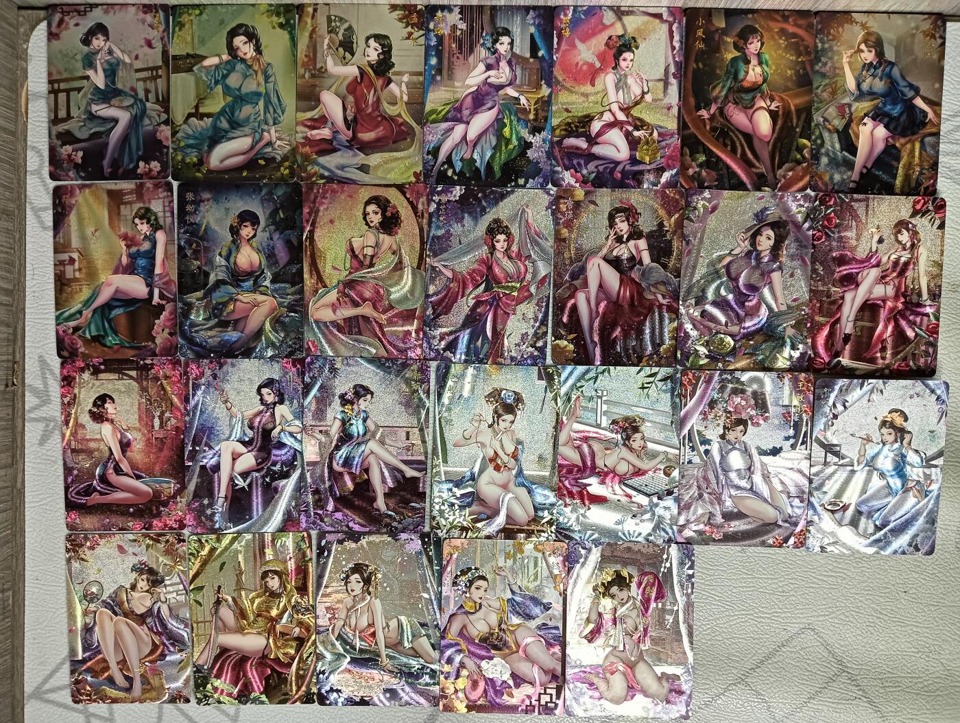 花开卡拍第40期（9月28号周日截拍，品控勿拍!!!拍品不寄存，运费5元，自制卡难免瑕疵，可能存在轻微撞角爆边等出厂瑕疵，品控介意勿拍！） 燎原玲姐解语花 民清番外 26张  半粗