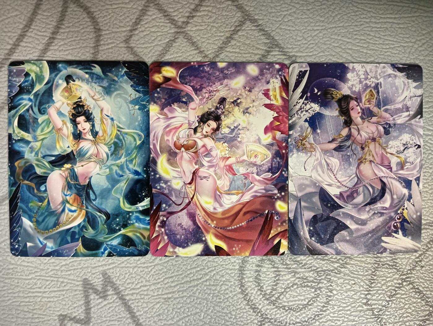 花开卡拍第40期（9月28号周日截拍，品控勿拍!!!拍品不寄存，运费5元，自制卡难免瑕疵，可能存在轻微撞角爆边等出厂瑕疵，品控介意勿拍！） 燎原解语花 三霄娘娘 幻彩普卡3张