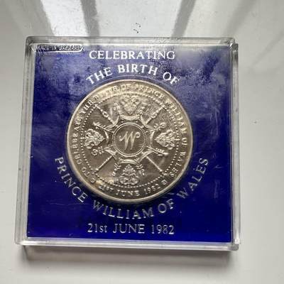 🌹外币初藏🌹🐯2025年第107场  每周二四六晚8️⃣点 接代拍 - 英国1982年戴安娜王妃21岁生日和威廉王子诞生精制纪念章 克朗型 官方原盒 少见