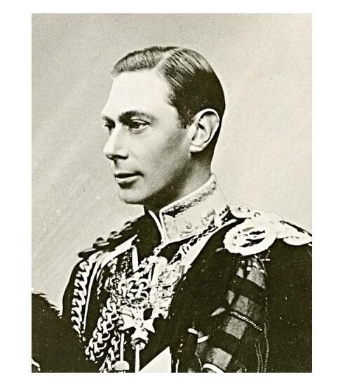 单枚价 英国二战期间乔治六世 镀金高浮雕精制币章吊坠 20MM