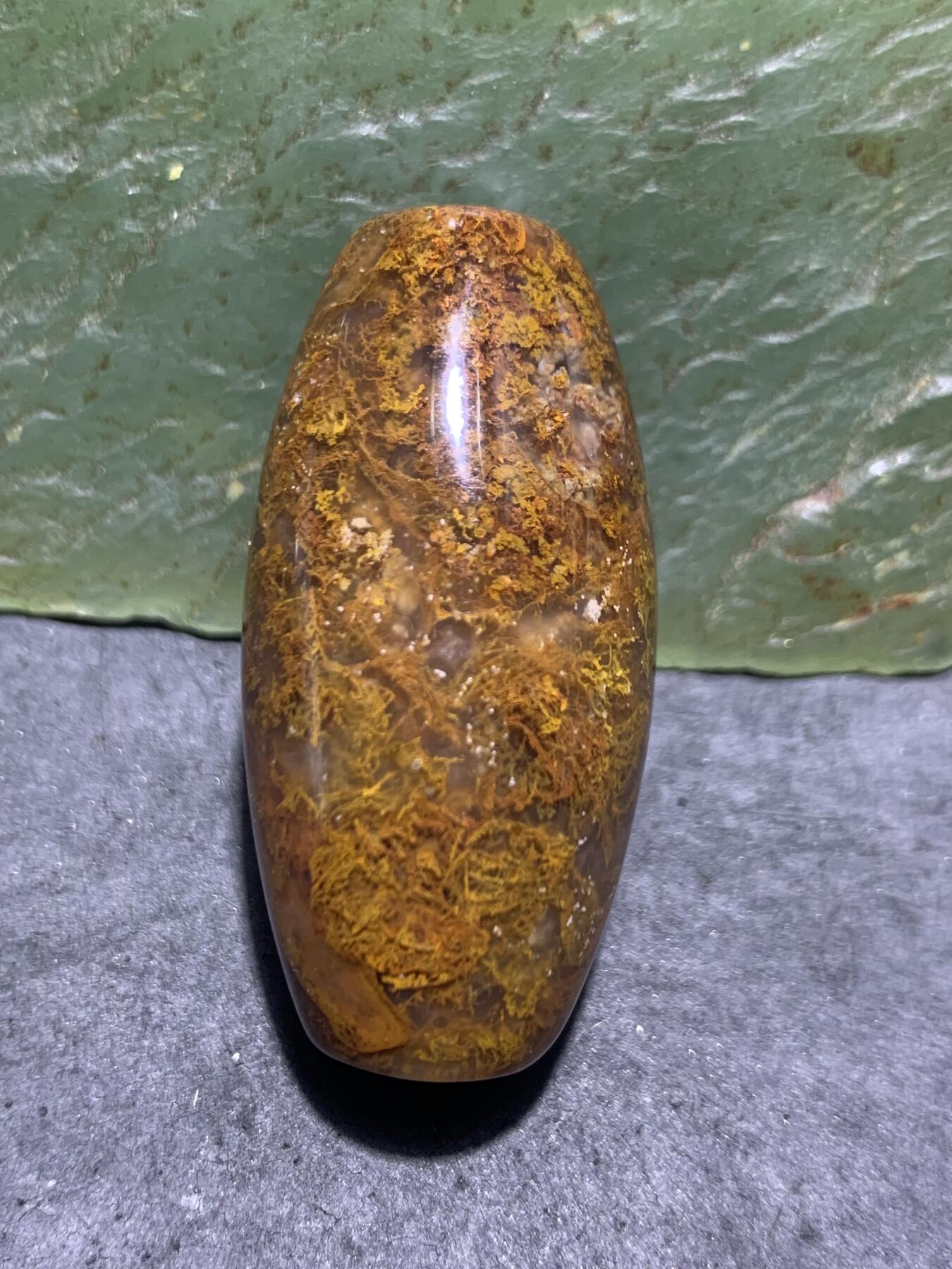 精美高玉化高润度黄金草花纹水草玛瑙桶珠一个