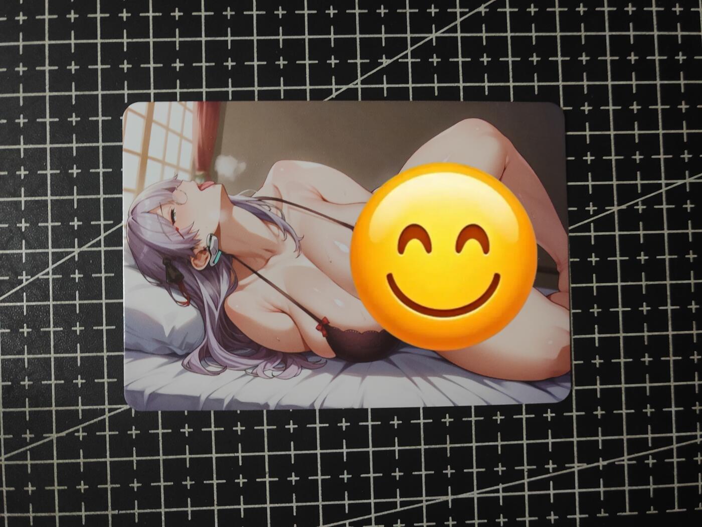 铃鹿第八期（提示一：自制卡难免瑕疵，可能存在撞角爆边等出厂瑕疵，介意慎拍；提示二：参拍请慎重，跑单押金不退的）） 丰满人妻彩闪单卡