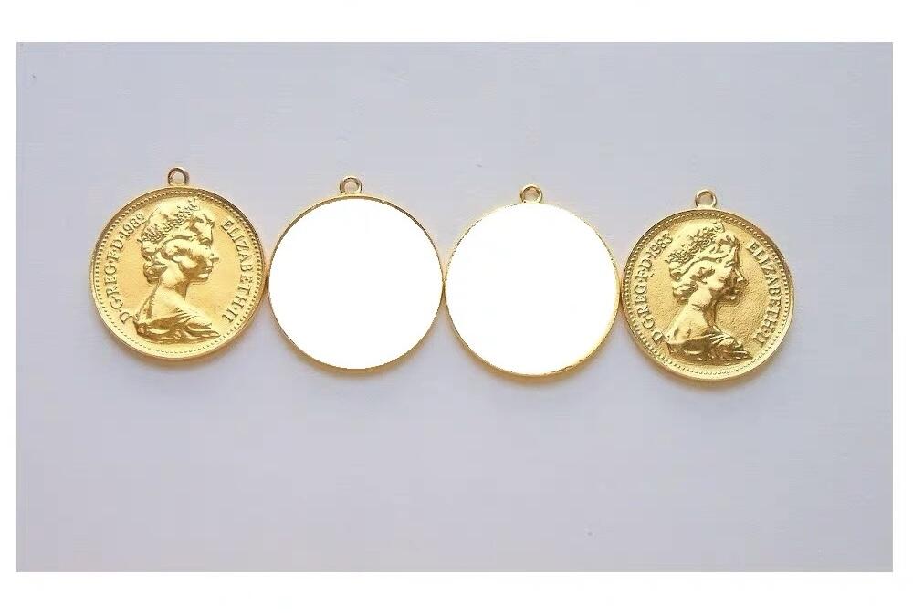 单枚价 英国伊丽莎白二世青年像 镀金高浮雕精制币章吊坠 20MM