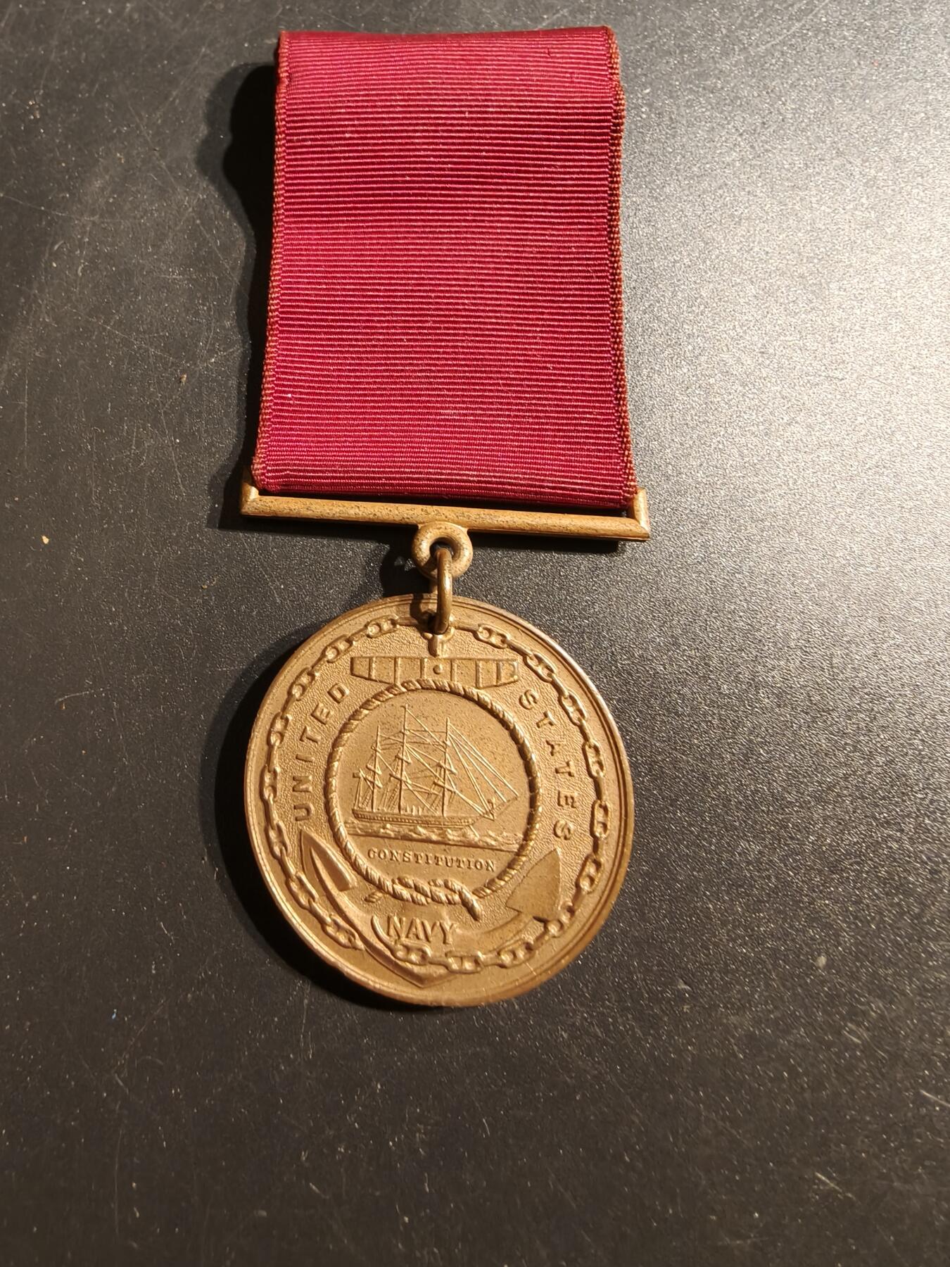 老王徽章第152期 美国海军品德优良奖章     1945年刻名实发