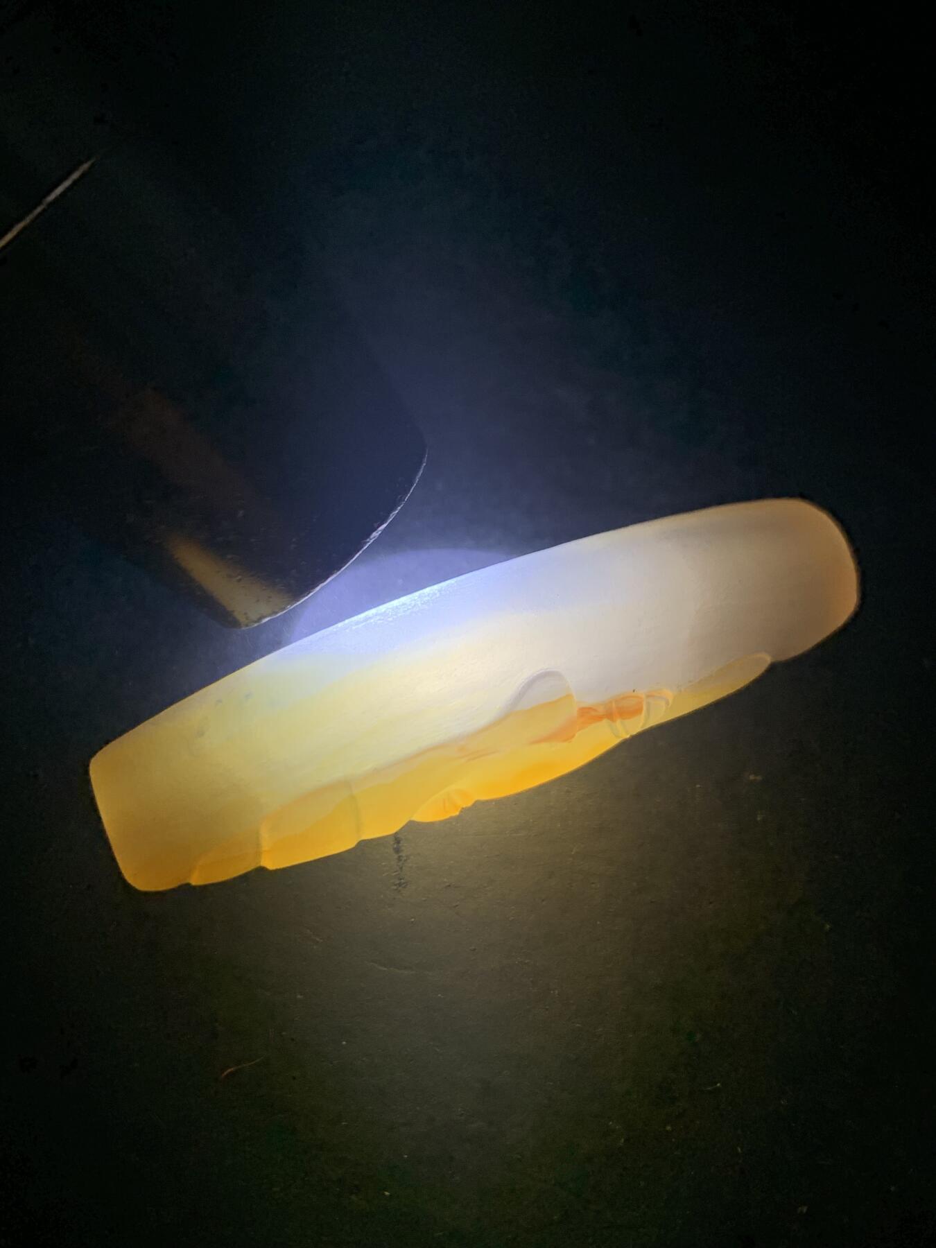 精美亚光高玉化巴西玛瑙手工俏色巧雕如来佛祖桶珠一个！