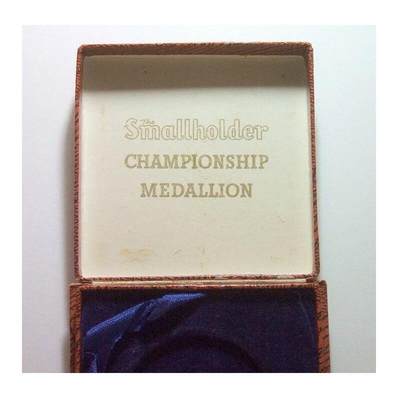 【旋风钱币】10月4日19:00准时开拍 精美欧洲币章 第三帝国货币等 全场包邮！ 【原盒】英国1900年前后 谷物女神高浮雕精制大铜章 带原盒 45MM