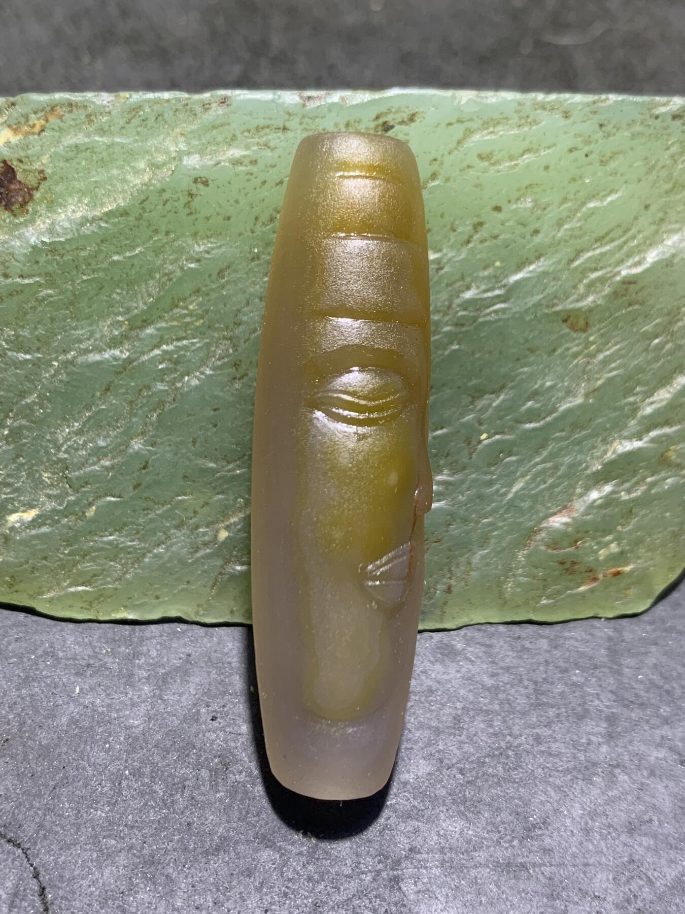 精美亚光高玉化巴西玛瑙手工俏色巧雕如来佛祖桶珠一个！