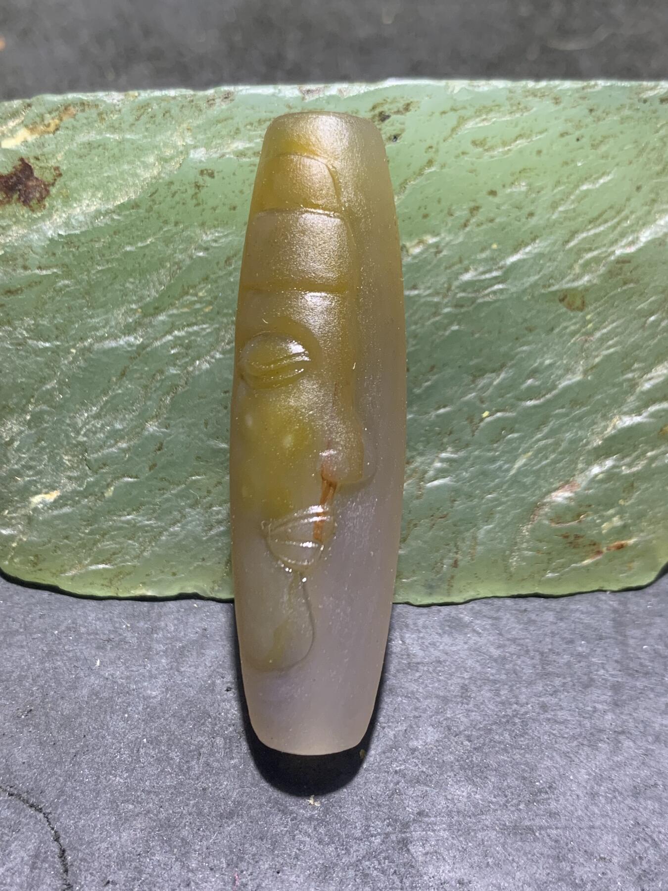 精美亚光高玉化巴西玛瑙手工俏色巧雕如来佛祖桶珠一个！