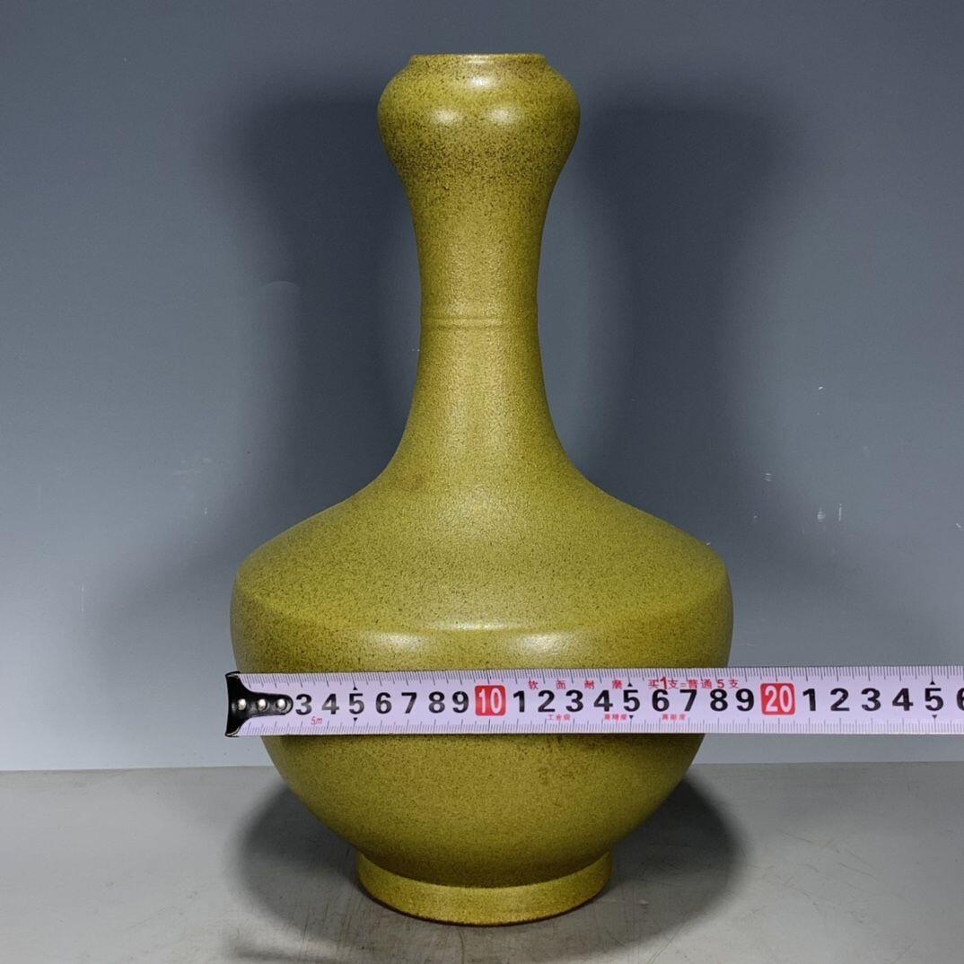 精品老瓷器专场  茶叶末釉蒜头折肩瓶