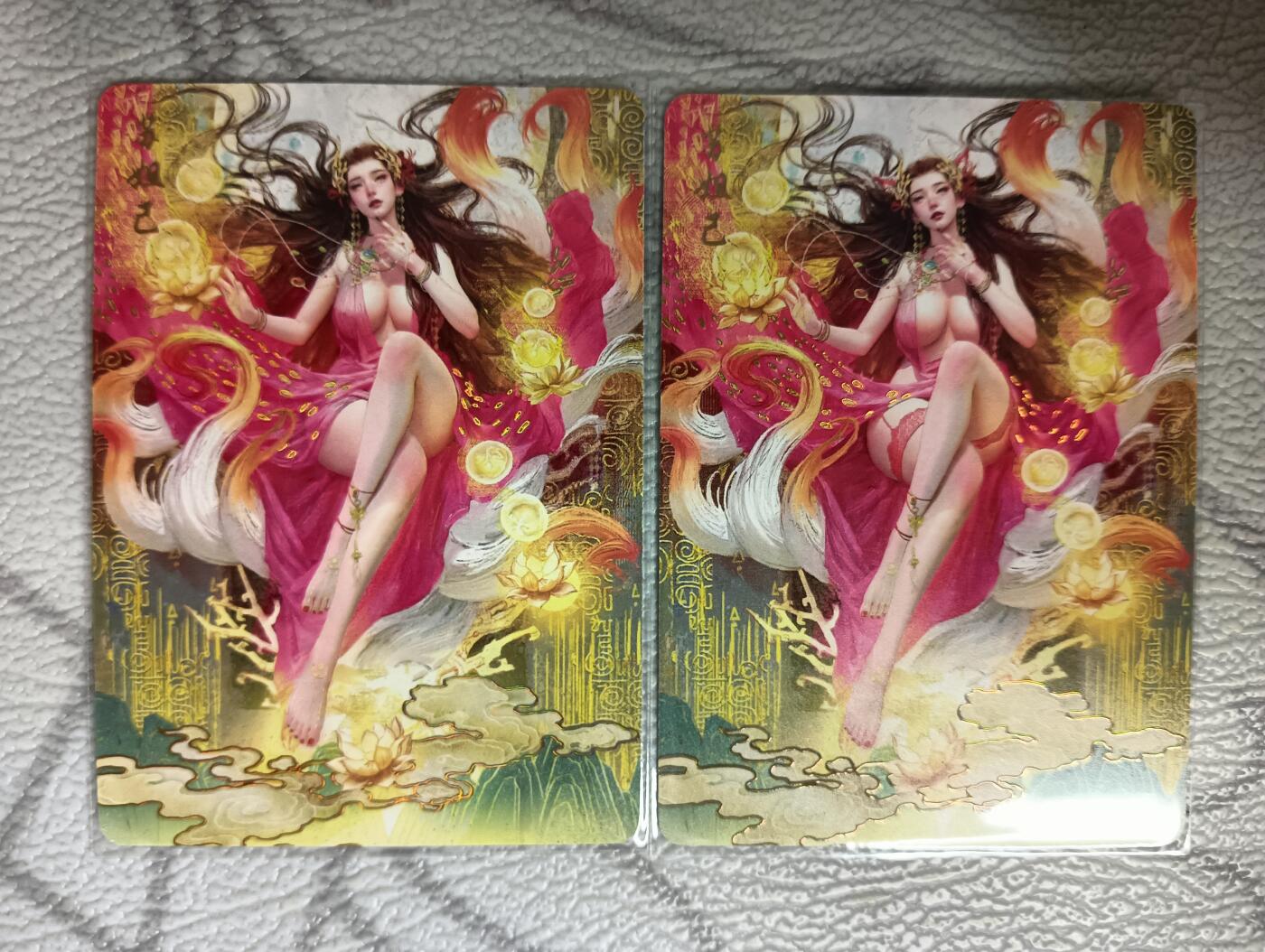 花开卡拍第40期（9月28号周日截拍，品控勿拍!!!拍品不寄存，运费5元，自制卡难免瑕疵，可能存在轻微撞角爆边等出厂瑕疵，品控介意勿拍！） 燎原卡牌 神姬传 苏妲己 幻彩普卡一对 2张