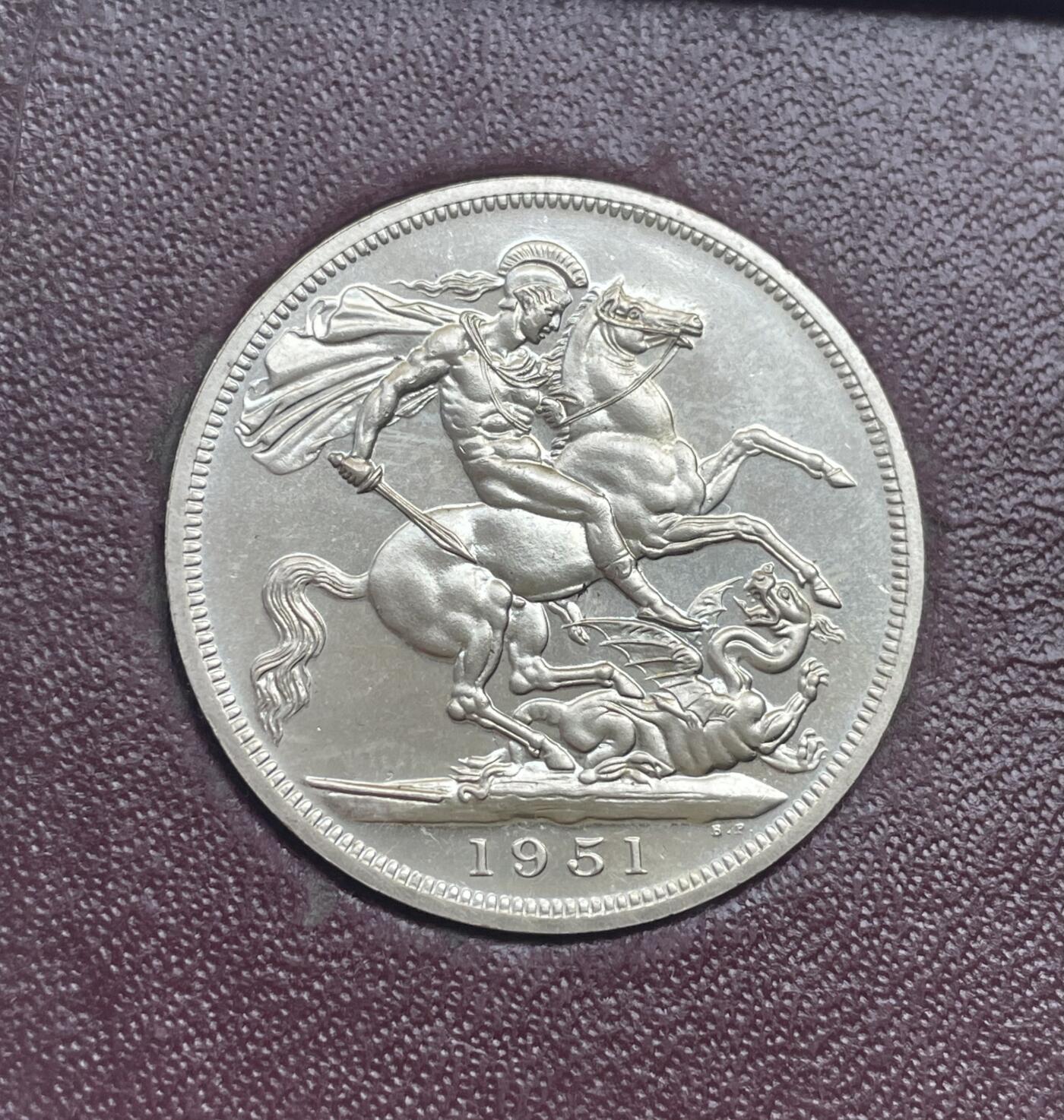 世界钱币专场拍卖 原盒带证1951年英国乔治六世马剑1克朗镍币 28.2克