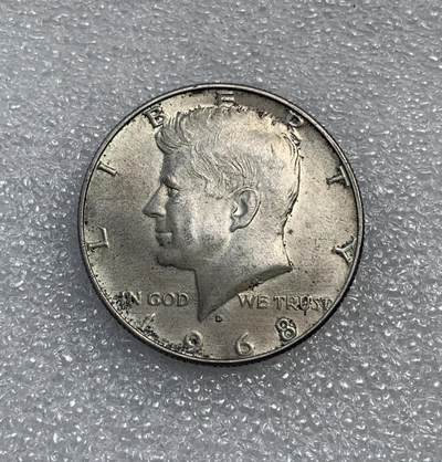 世界钱币专场拍卖 - 1968年美国肯尼迪半美元银币 11.1克