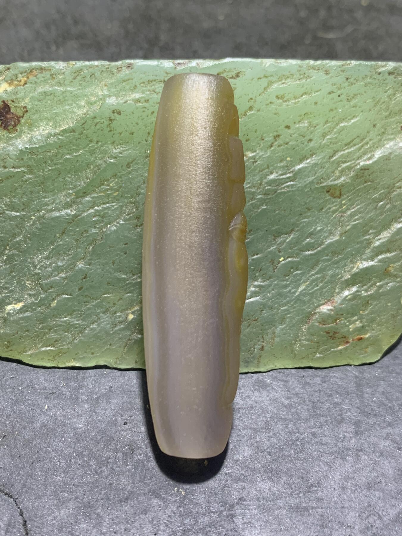 精美亚光高玉化巴西玛瑙手工俏色巧雕如来佛祖桶珠一个！