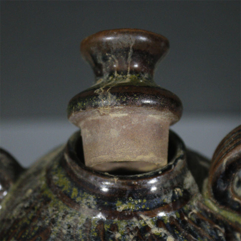 杂相（2） 茶叶末釉青瓷酒壶