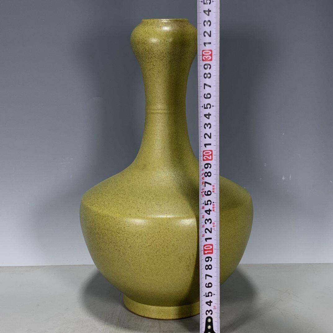 精品老瓷器专场  茶叶末釉蒜头折肩瓶