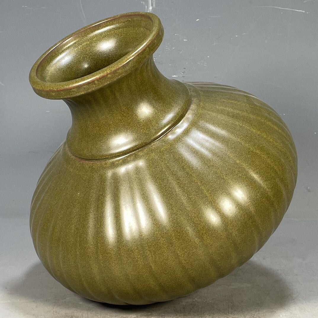 精品老瓷器专场 茶叶末釉瓜棱大肚瓶