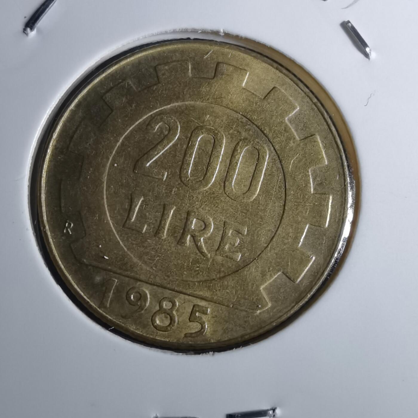 沼泽如烟--第855场 意大利1985年200里拉