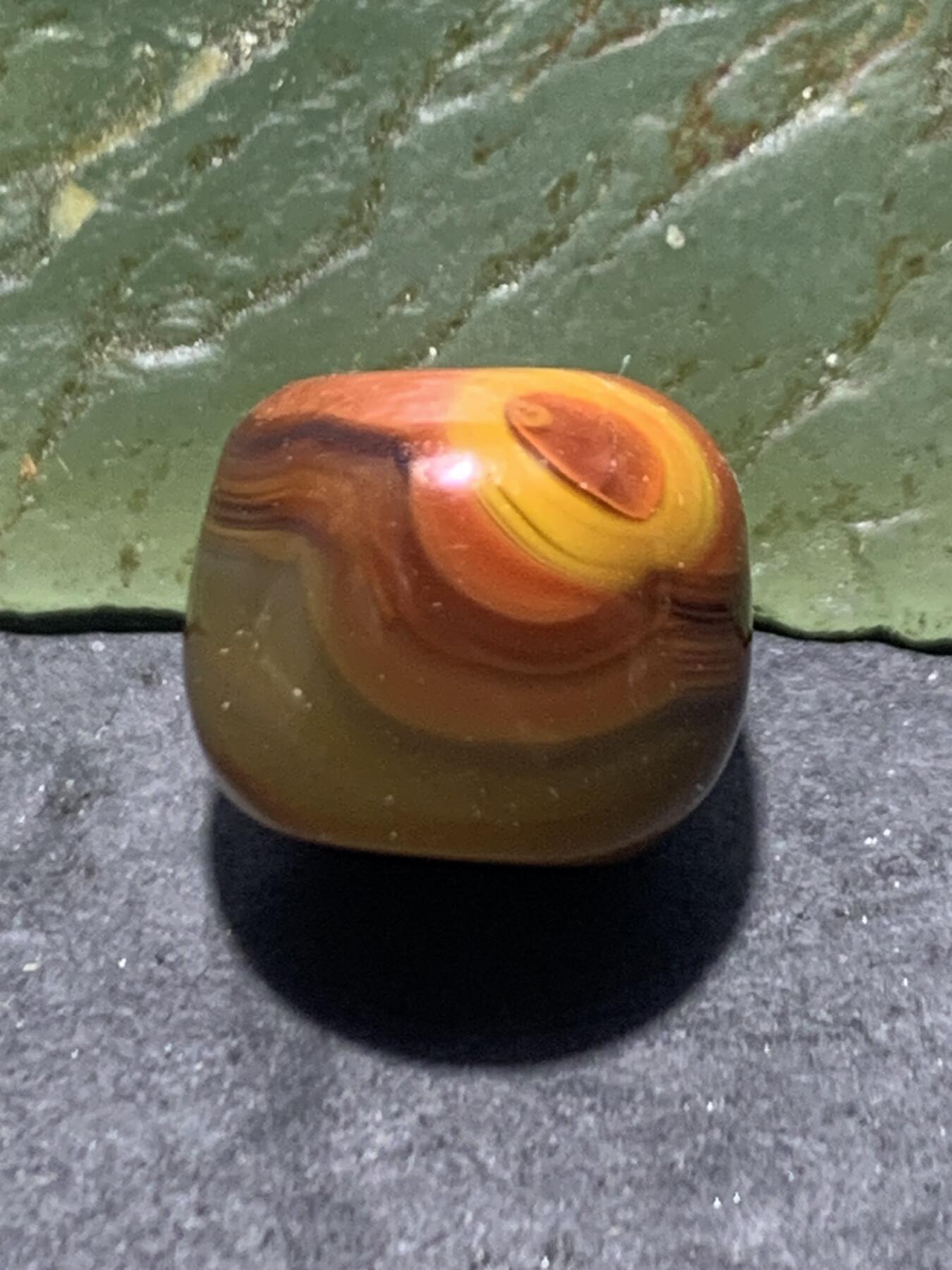 冻料战国红玛瑙老形通货桶珠一个，