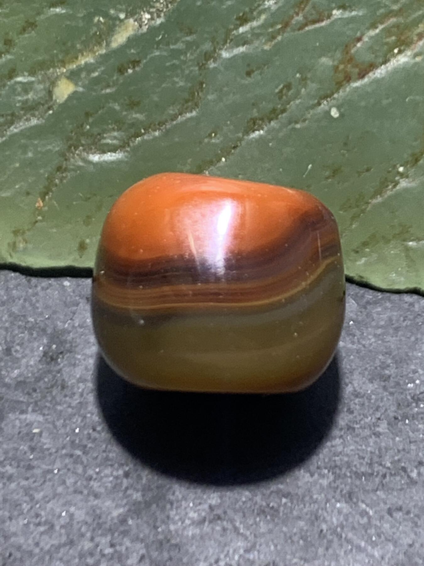 冻料战国红玛瑙老形通货桶珠一个，