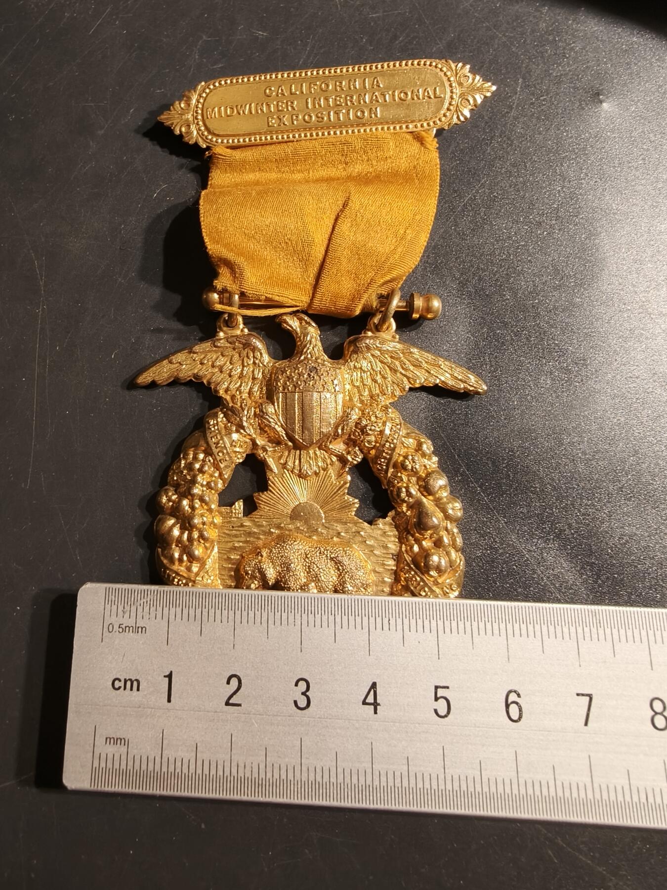老王徽章第152期 美国加州1894冬季博览会大奖章     尺寸11.5×5.5厘米