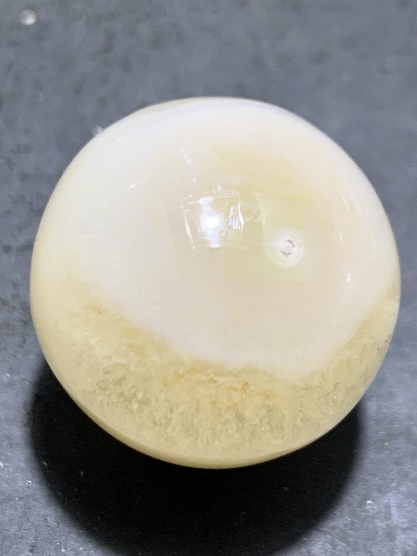 精美冰飘冻料高玉化战国红玛瑙随形大圆珠一颗！