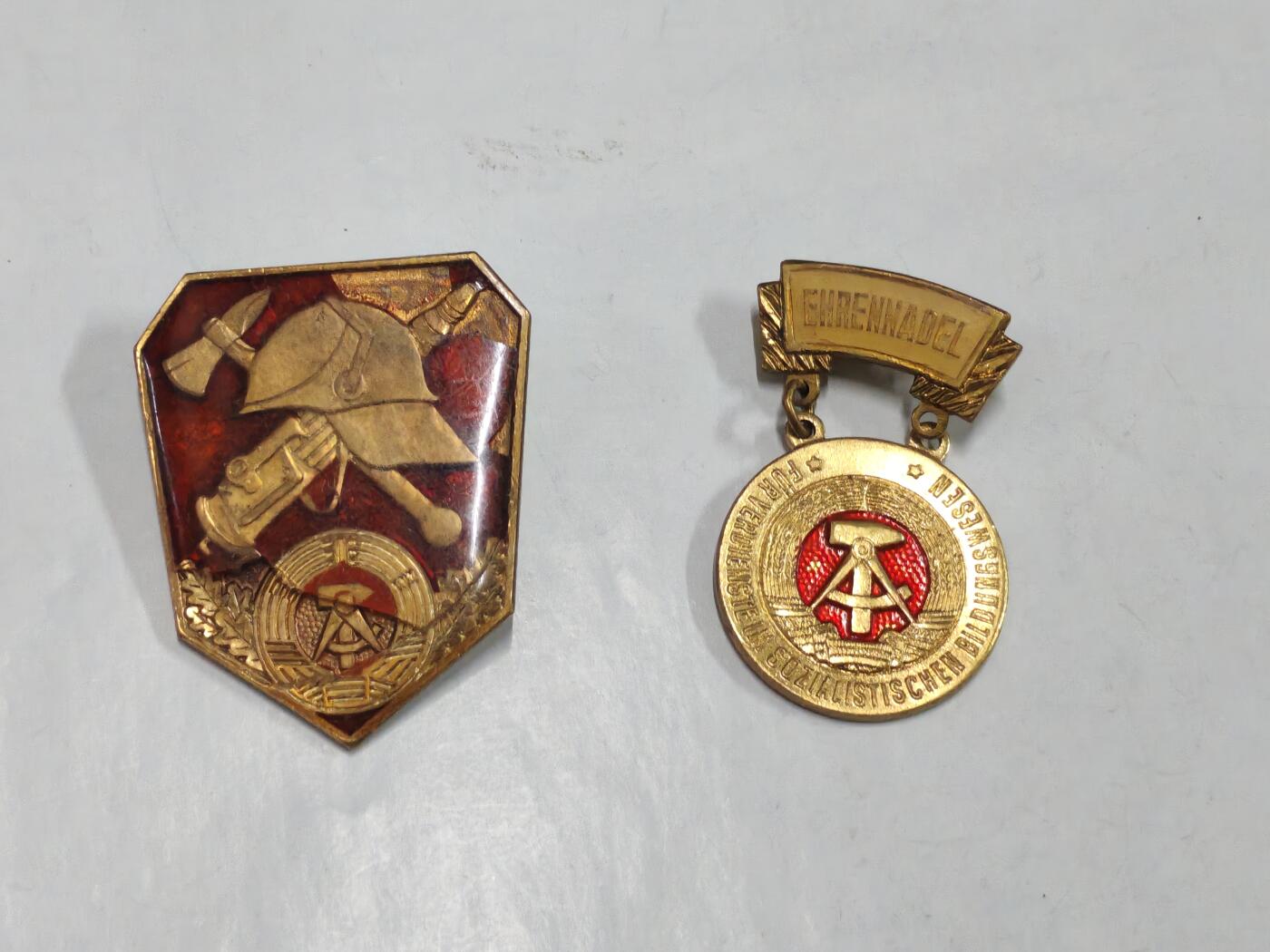韵星假日拍卖第二十六期 -- Rimey Holidays Auction 26 民主德国消防员荣誉服役与教育部荣誉证章