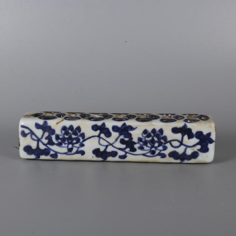杂相（2） 青花缠枝纹镂空镇纸21.5*4