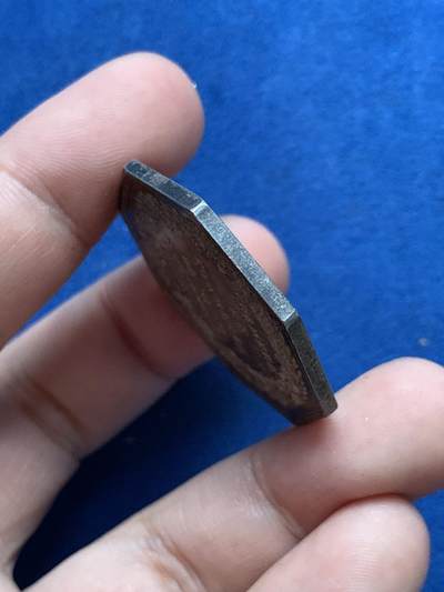 《竞宝斋》第423场 周日，周一，周二  3场连拍 （全场包邮） 法国巴黎商会八角银质代币，36MM，17.8克，早期无边铭，海事八角越来越难看到