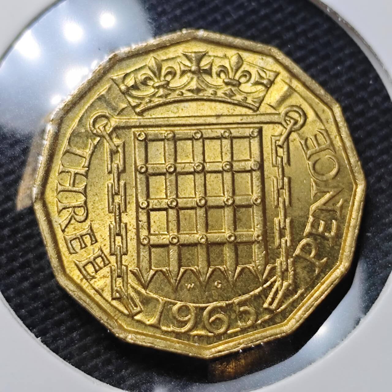 KK钱币收藏小铺 第347场 2月预留时间 周末发货  1965英国3便士好品