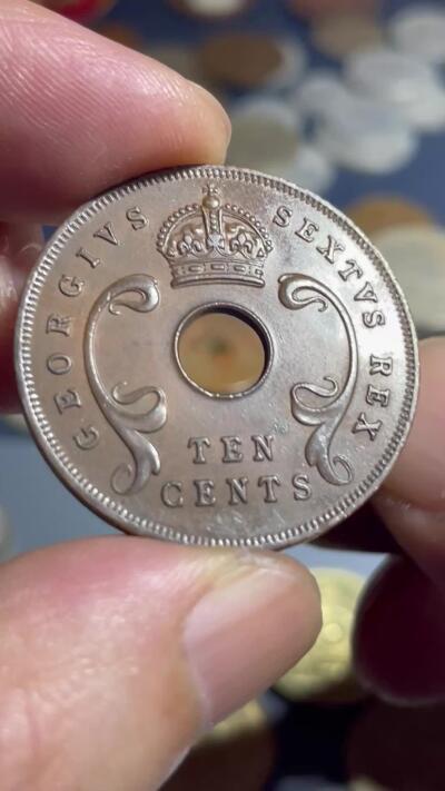 回流钱币1001-1 英属东非1951年乔治六世10分中孔大铜币 未使用美品