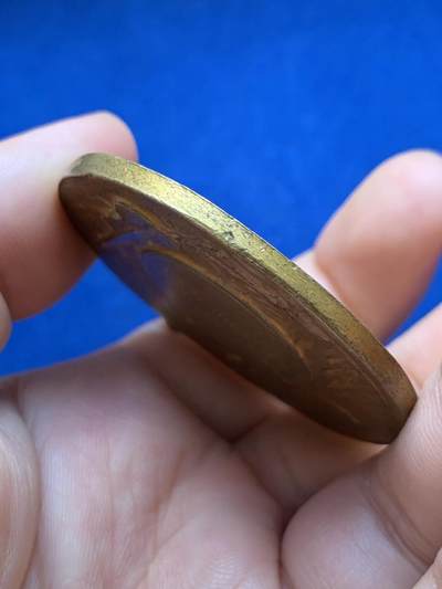 《竞宝斋》第423场 周日，周一，周二  3场连拍 （全场包邮） 1926年法国音乐节镀金铜章 53.9克 49.8mm