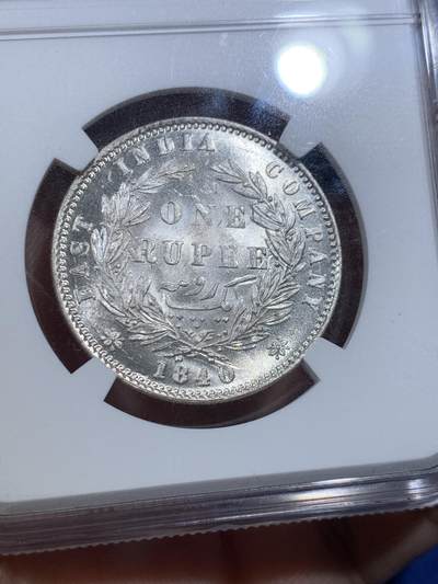 《竞宝斋》第423场 周日，周一，周二  3场连拍 （全场包邮） NGC MS63 英属印度1840年维多利亚女王双辫青年头像（小维）1卢比银币，银光闪闪，币面清爽干净又舒适，状态一流。