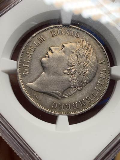 《竞宝斋》第423场 周日，周一，周二  3场连拍 （全场包邮） NGC UNC 德国1841年 符腾堡登基纪念1盾银币 原味包浆 品相状态很舒服