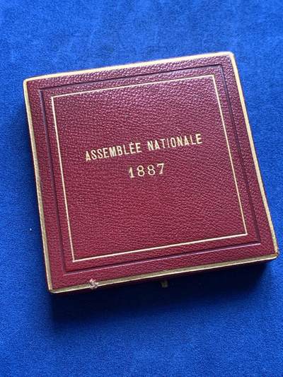 《竞宝斋》第423场 周日，周一，周二  3场连拍 （全场包邮） 名家MAX BOVRGEOIS 1887年作萨迪·卡诺当选总统纪念大铜章 带原盒 179.5克 71.7mm 丰饶角铜标