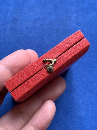 《竞宝斋》第423场 周日，周一，周二  3场连拍 （全场包邮） 法国三天使园艺银章 丰饶角2银标 带盒 60.6克 50.2mm