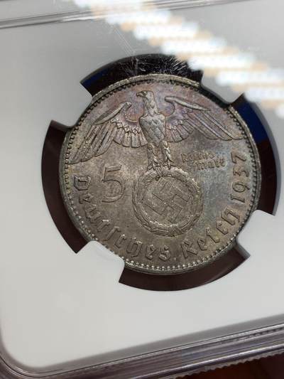 《竞宝斋》第423场 周日，周一，周二  3场连拍 （全场包邮） NGC MS62 德国 1937A 兴登堡 5马克 银币 双面醇厚原味包浆，底板优秀。