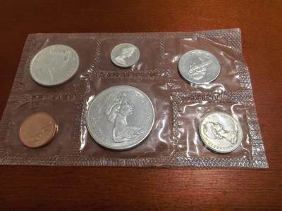 长老汇蛇年精选第五十四场拍卖 1965加拿大6枚套币原装，含银币4枚,  43.15克800银，料钱360元