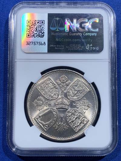 《竞宝斋》第423场 周日，周一，周二  3场连拍 （全场包邮） NGC MS66 英国1953年伊丽莎白二世登基克朗型纪念币，66分超高分，车轮光状态漂亮！