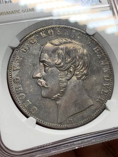 《竞宝斋》第423场 周日，周一，周二  3场连拍 （全场包邮） NGC MS62 德国1866汉诺威2泰勒 双面深彩包浆，狮马深打，包浆币MS62挺难的 可以收藏的状态