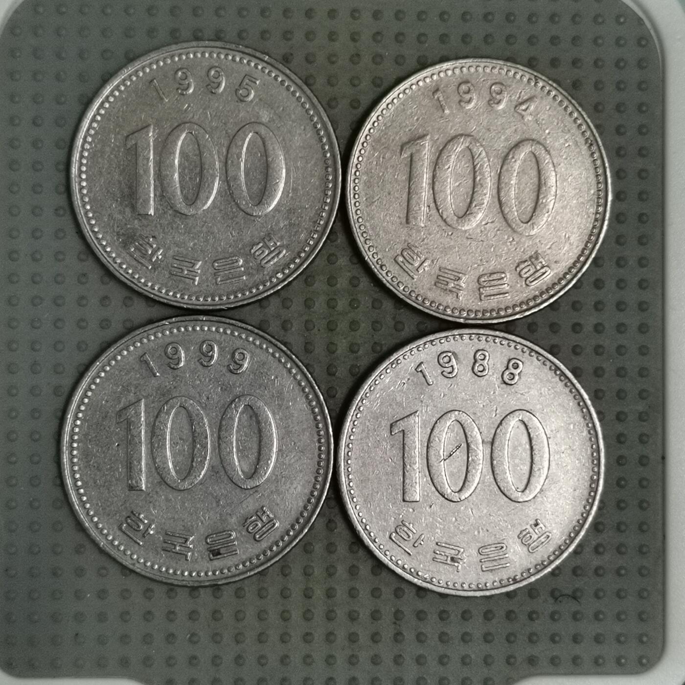 2025年第92场各国散币拍卖（总第92场）30号集中发一次货 韩国100元4枚