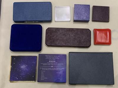 《竞宝斋》第423场 周日，周一，周二  3场连拍 （全场包邮） 币盒章盒10个一组，所见即所得，细节见图