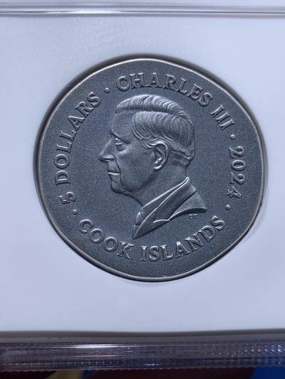 《竞宝斋》第423场 周日，周一，周二  3场连拍 （全场包邮） 首期 NGC MS70ANTIQUED 库克2024年发行古希腊货币5（超高浮雕狮鹫设计）仿古银币（CIT重现千年货币复刻：1盎司克重，999纯银，33MM，限量999枚，盒证齐全）加厚盒