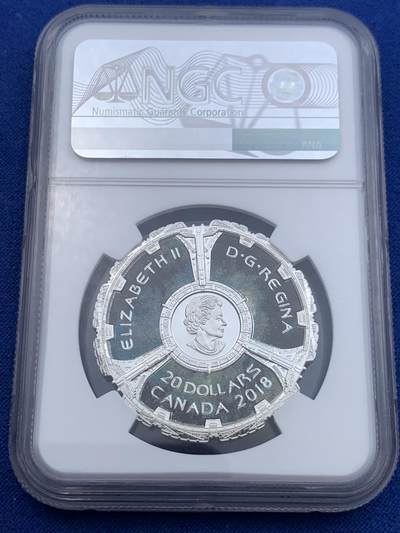 《竞宝斋》第423场 周日，周一，周二  3场连拍 （全场包邮） NGC PF70UC 加拿大2018年星际迷航深空九号星舰20加元异形双面精制彩色银币（30.75克重，9999纯银，36.15MM，全球限量4500枚、盒证齐全）重温科幻经典！80后的集体回忆~