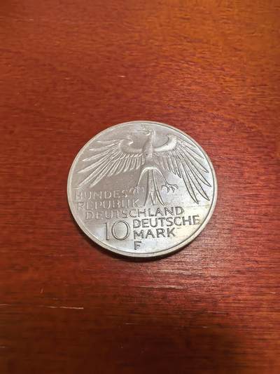 长老汇蛇年精选第五十四场拍卖 1972西德慕尼黑奥运空中鸟瞰体育馆10马克银币，15.5克625银