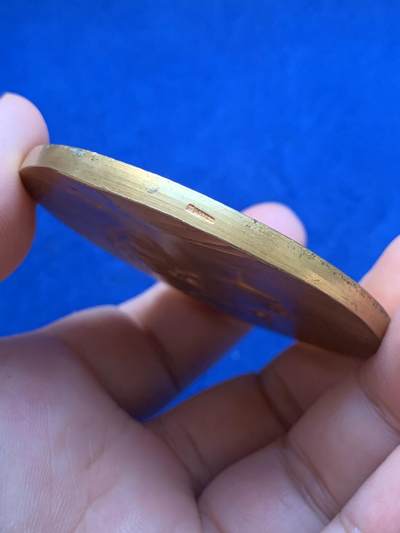 《竞宝斋》第423场 周日，周一，周二  3场连拍 （全场包邮） 巴黎商业展览镀金铜章 89.4克 59.5mm 带铜标 细节见图