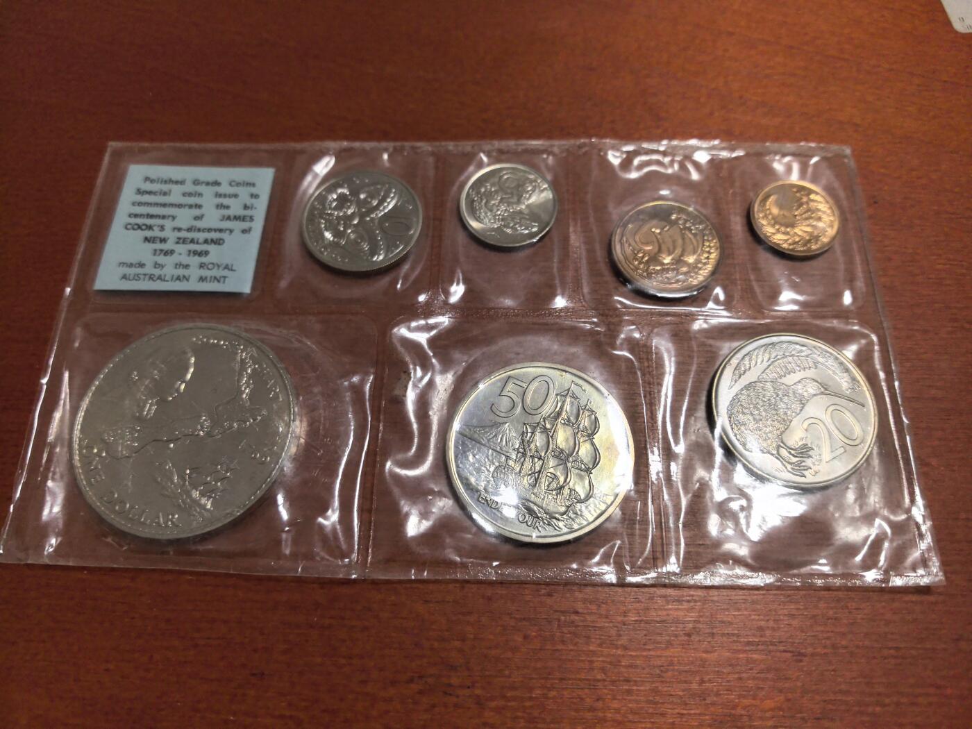 长老汇蛇年精选第五十四场拍卖 1969新西兰纪念詹姆斯·库克航海200周年7枚套币原装