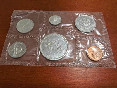 长老汇蛇年精选第五十四场拍卖 1965加拿大6枚套币原装，含银币4枚,  43.15克800银，料钱360元