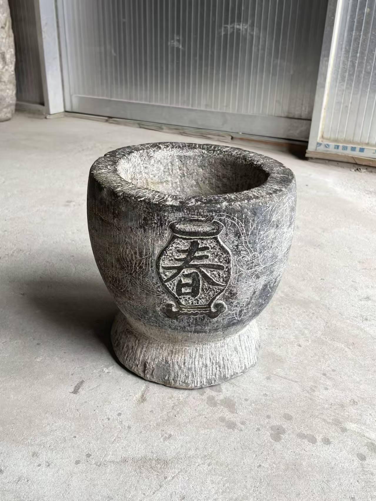 清代青石满雕工圆盆  直径20厘米高23厘米
